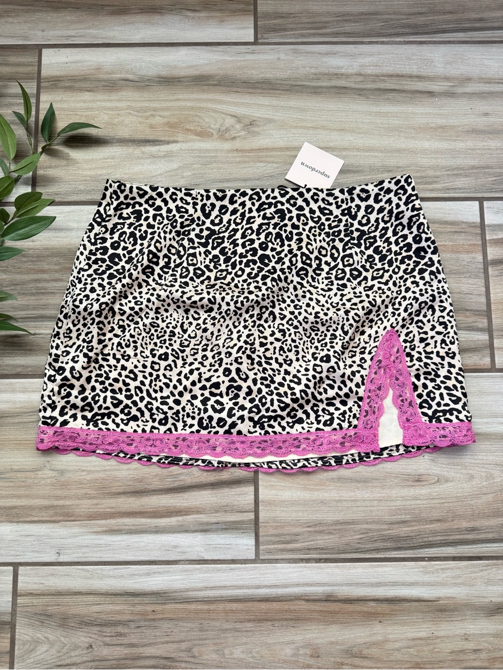 Superdown Revolve Leopard Mini Skirt Pink Lace Trim NWT Y2K Coquette Large